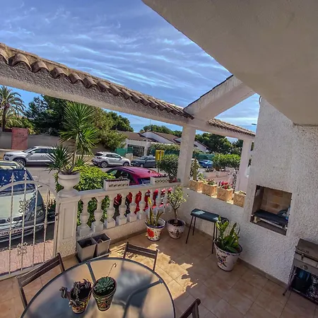 House For Up To 6 Guests With Pool Punta Prima Holiday home *